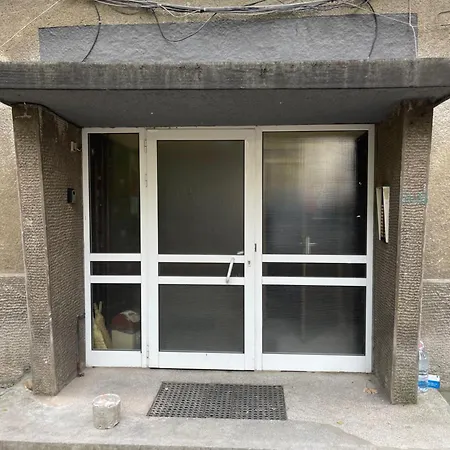Apartament Your Place